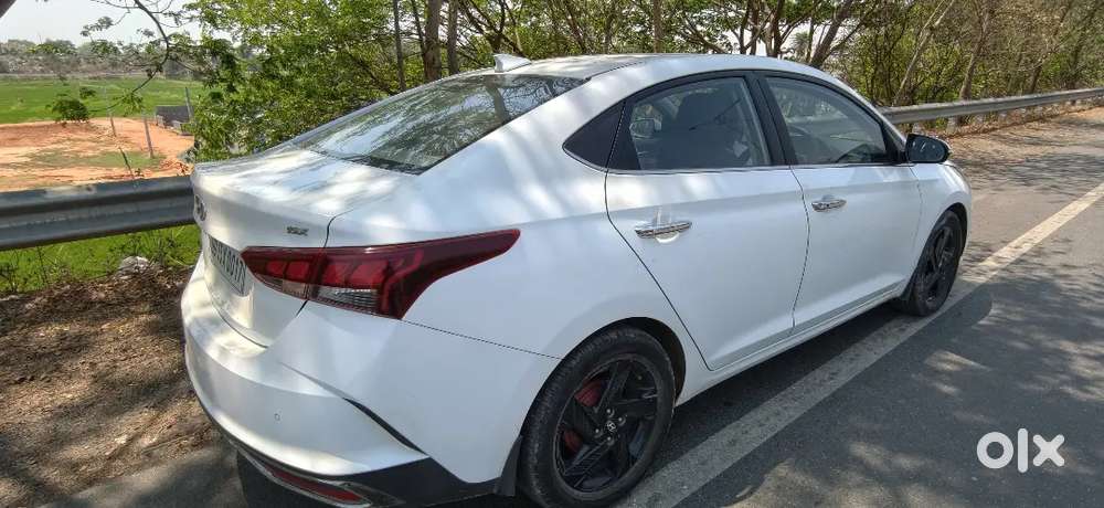 Hyundai Verna 1.5 Sx Petrol Manual 2023