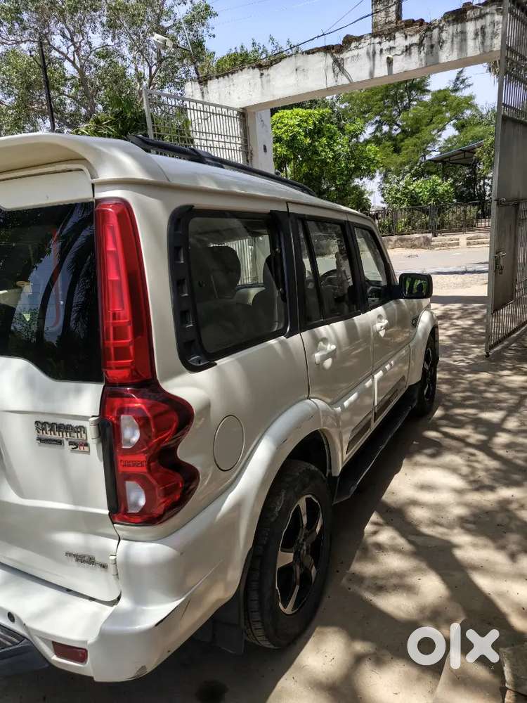 Mahindra Scorpio Classic 2023 Diesel Well Maintained