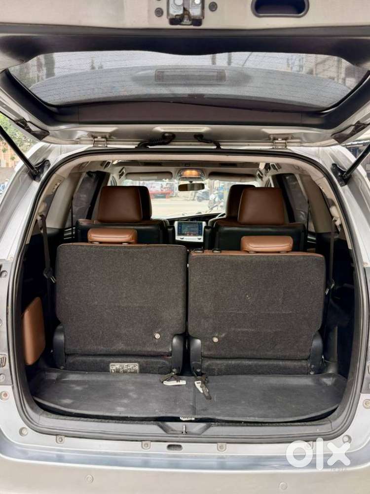 Toyota Innova Crysta 2.8z Automatic, 2016, Diesel