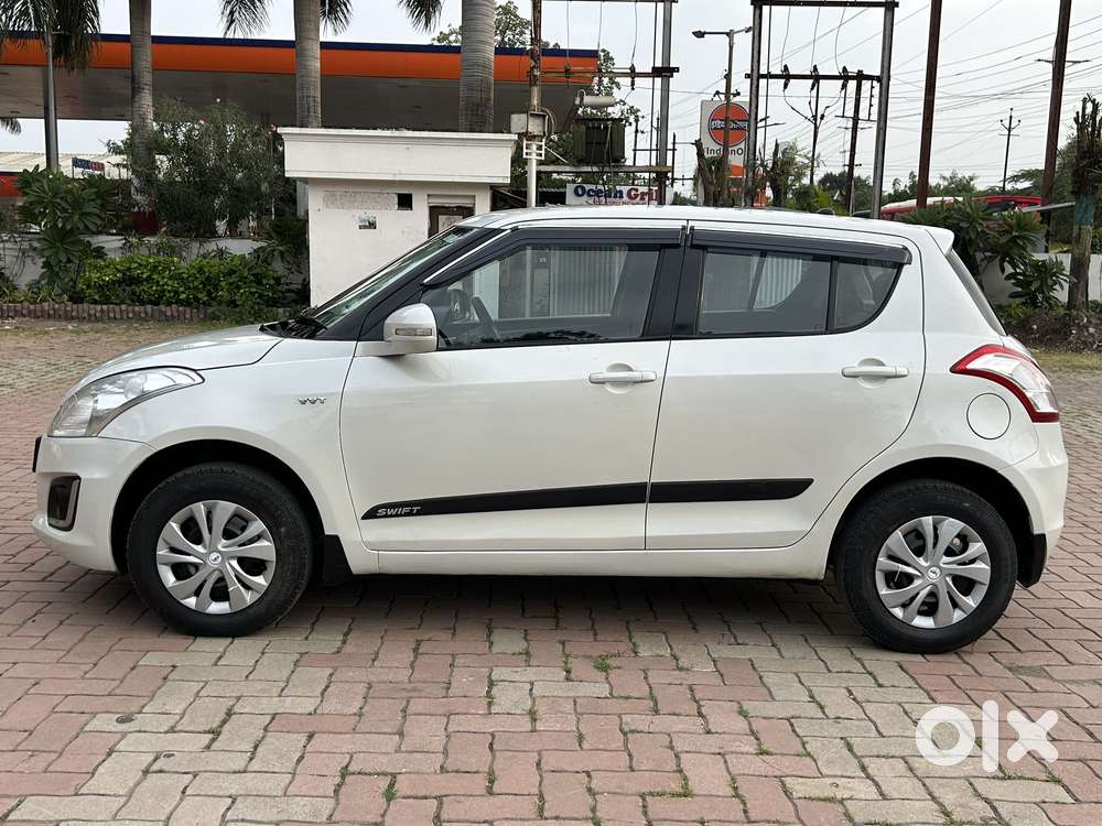 Maruti Suzuki Swift Vxi, 2014, Petrol
