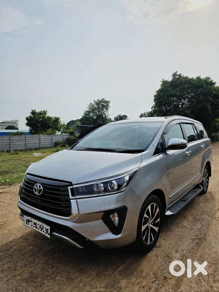 Toyota Innova Crysta 2022 Z 7 Str