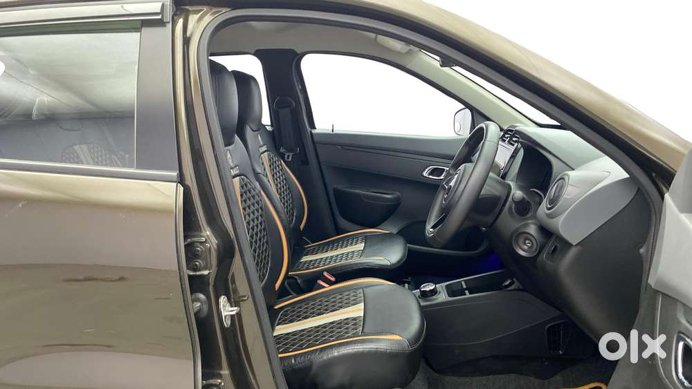 Renault Kwid 2019-ongoing 1.0 Rxt Amt (o), 2020, Petrol