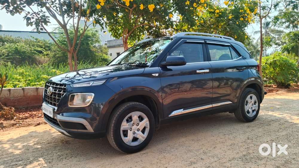 Hyundai Venue S, 2022, Petrol