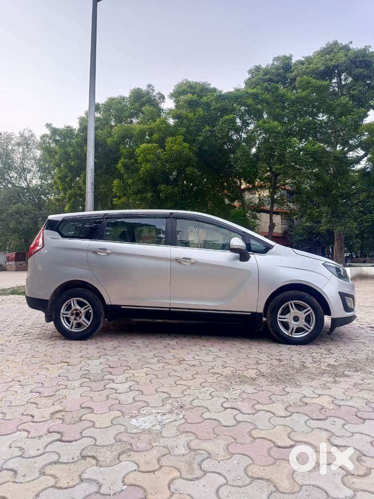 Mahindra Marazzo M6, 2018, Diesel