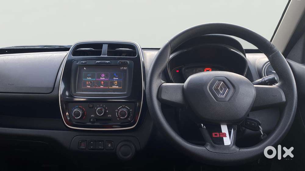 Renault Kwid 1.0 Rxt 02 Anniversary Edition, 2017, Petrol