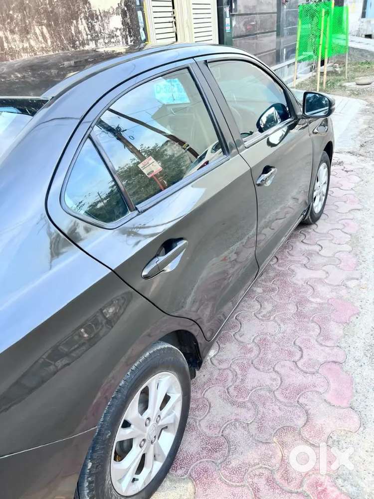 Honda Amaze Automatic Ist Owner