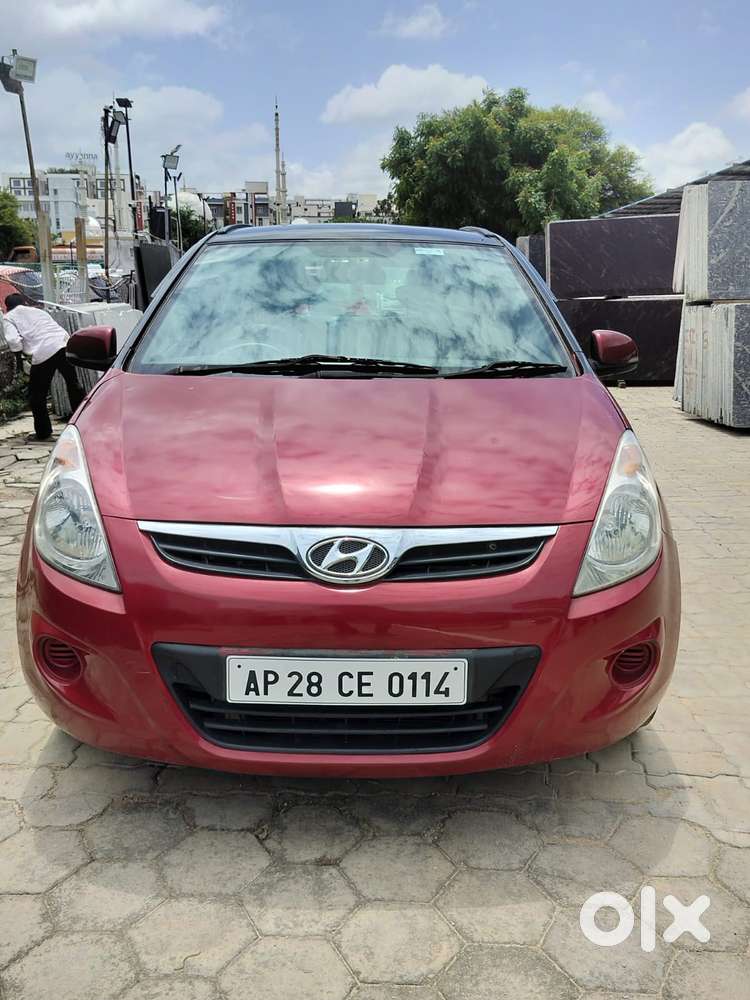 Hyundai I20 Sportz 1.2 Bs-iv, 2010, Petrol