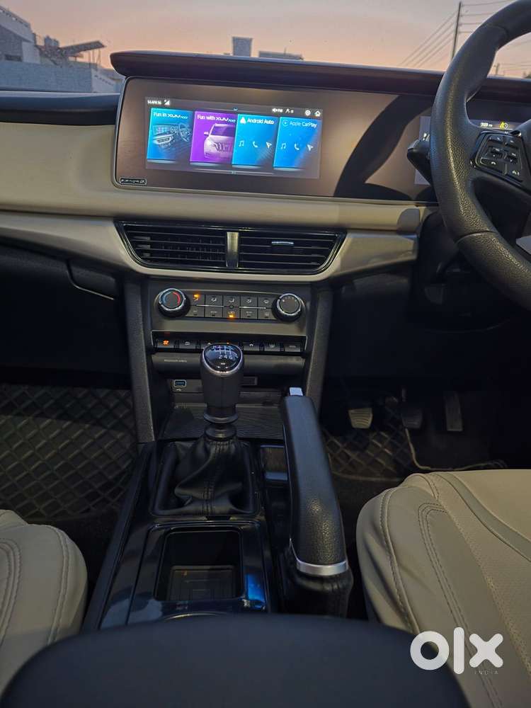 Mahindra Xuv700 2.2 Ax 5 Diesel At 7 Str, 2023, Diesel