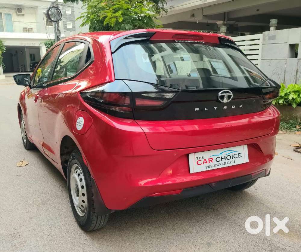 Tata Altroz 1.2 Xe, 2021, Petrol