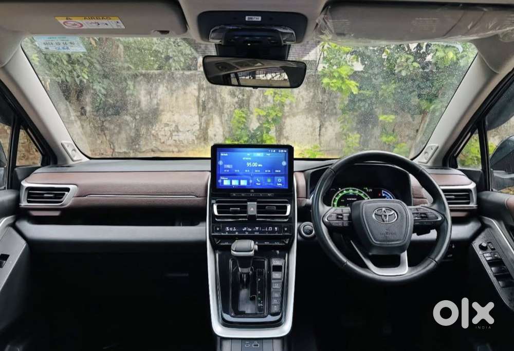 Toyota Innova Hycross 2.0 Zx Hybrid 7 Str, 2026, Petrol