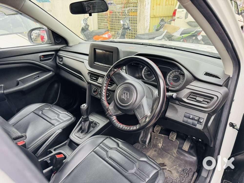 Maruti Suzuki Brezza 1.5 Lxi Smart Hybrid, 2024, Petrol