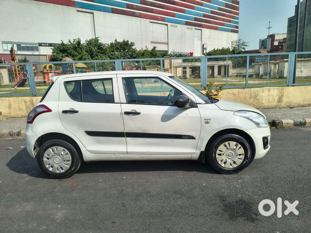 Maruti Suzuki Swift 1.2 Lxi (o), 2014, Petrol