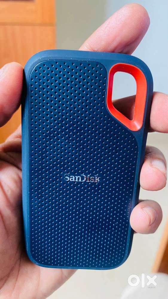 SANDISK Extreme 1TB Portable External SSD