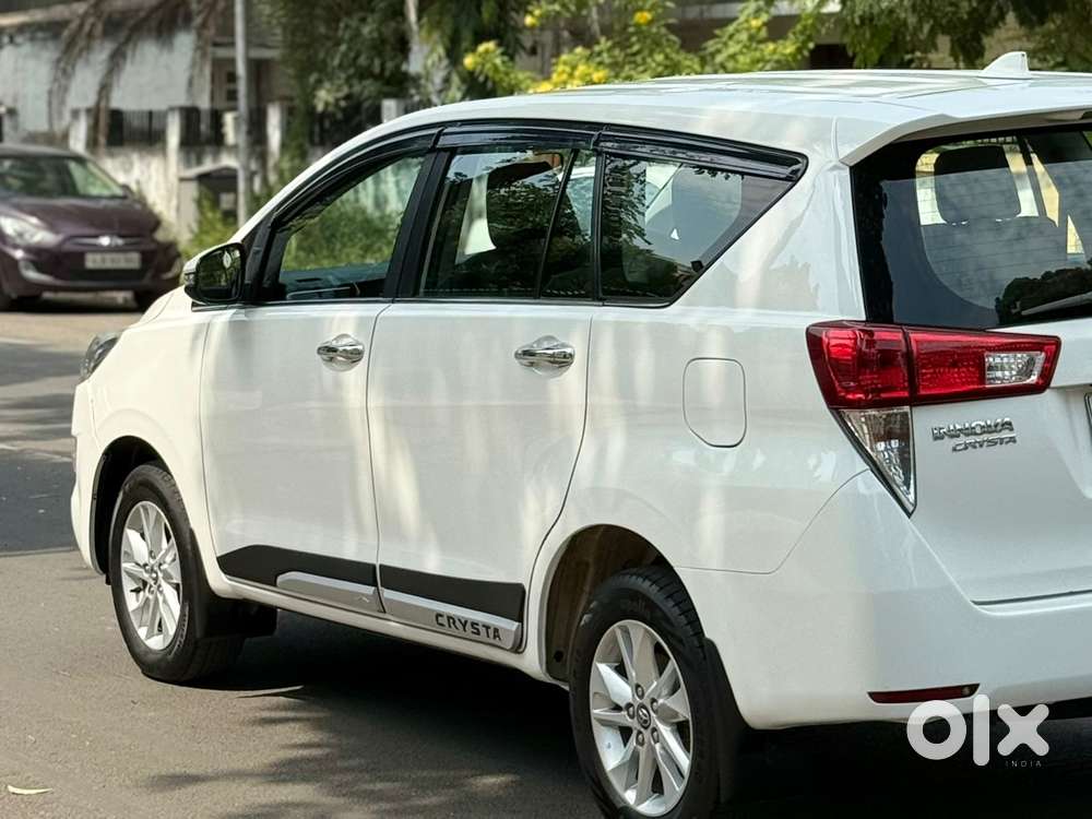Toyota Innova Crysta 2.4 V, 2017, Diesel
