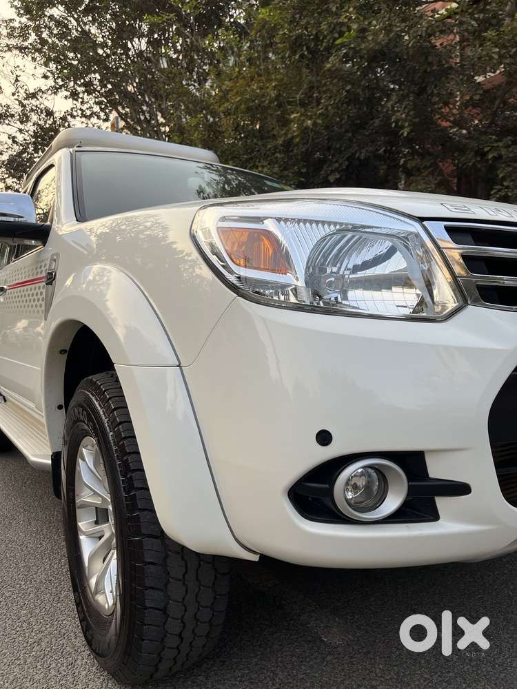 Ford Endeavour 3.2 Titanium At 4x4, 2014, Diesel