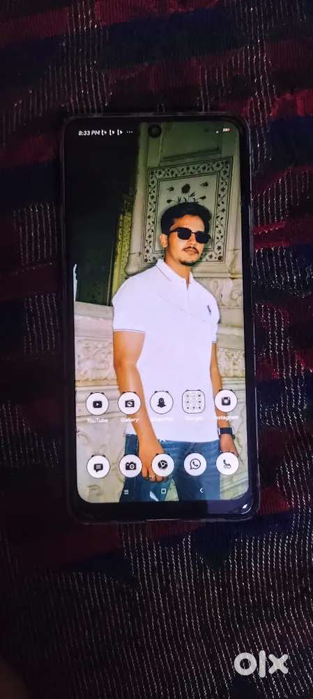 Redmi Note 10 Pro 6GB/128GB – ₹8,000