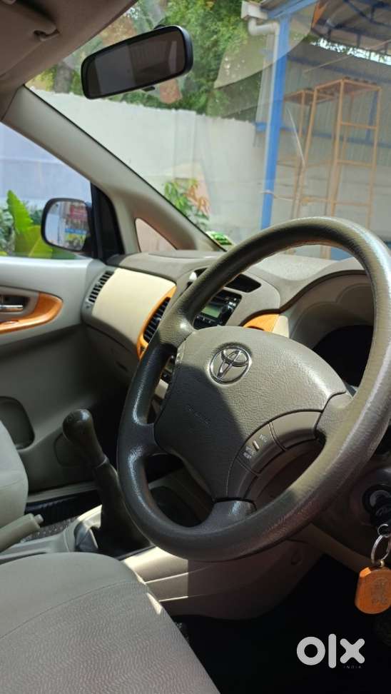 Toyota Innova 2.5 Vx 8 Str, 2011, Diesel