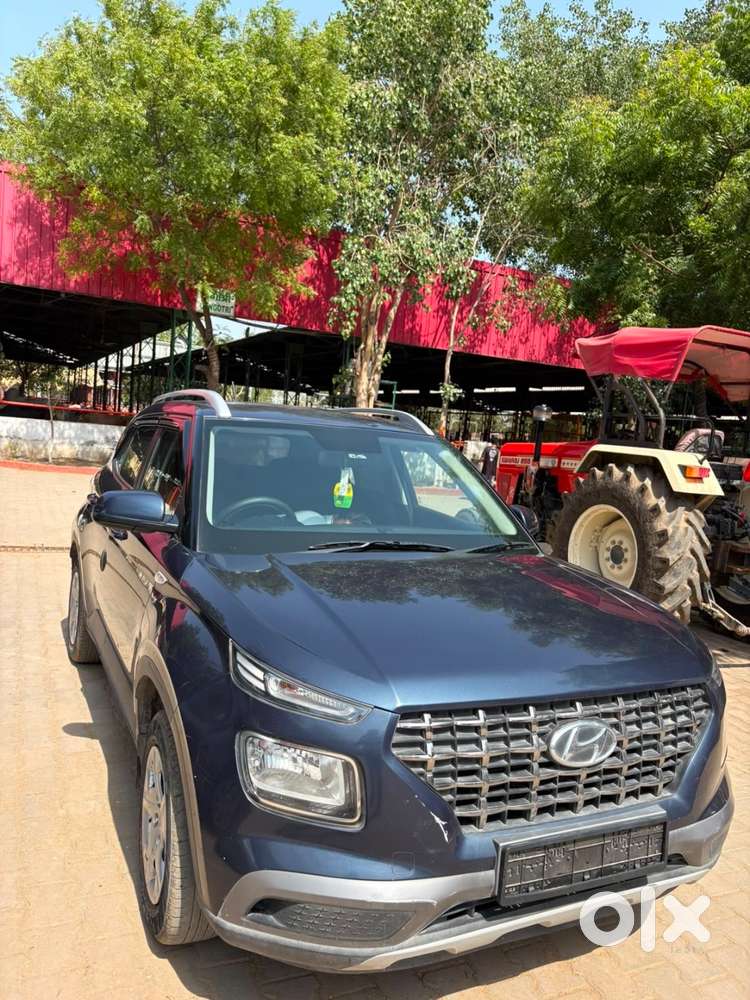 Hyundai New Venue 2021 Petrol Good Condition