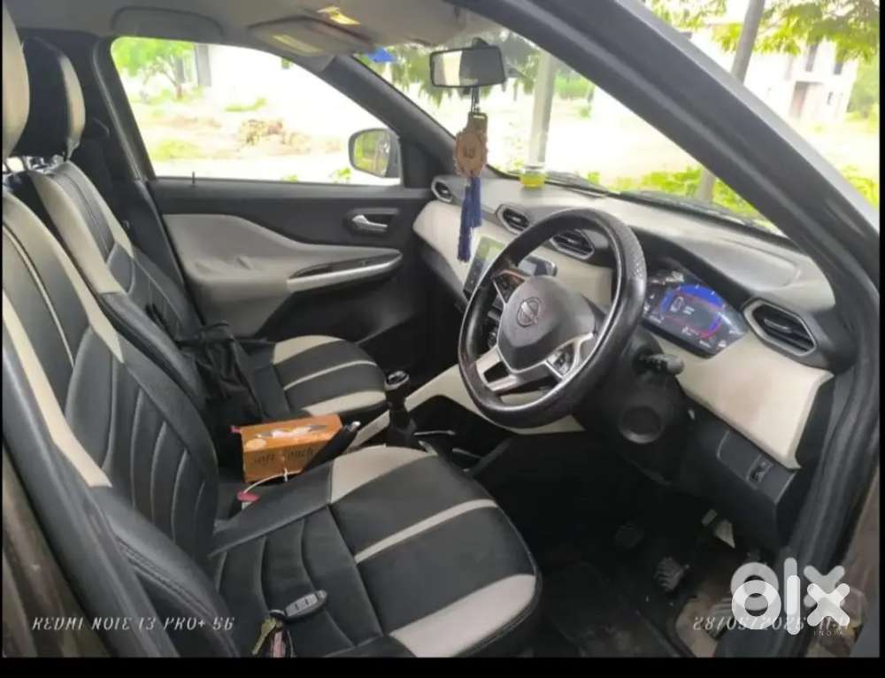 Nissan Magnite 1.0 Xv Petrol Manual 2021