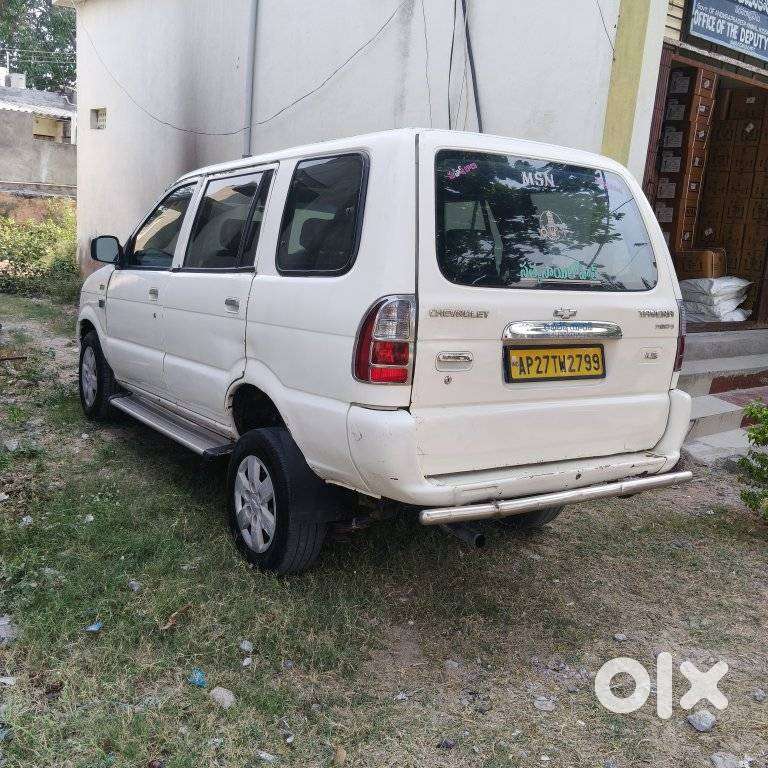 Chevrolet Tavera Neo Lt-l - 9 Seats Bsiii, 2014, Diesel