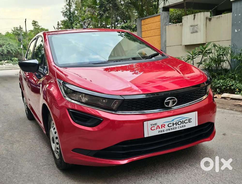 Tata Altroz 1.2 Xe, 2021, Petrol