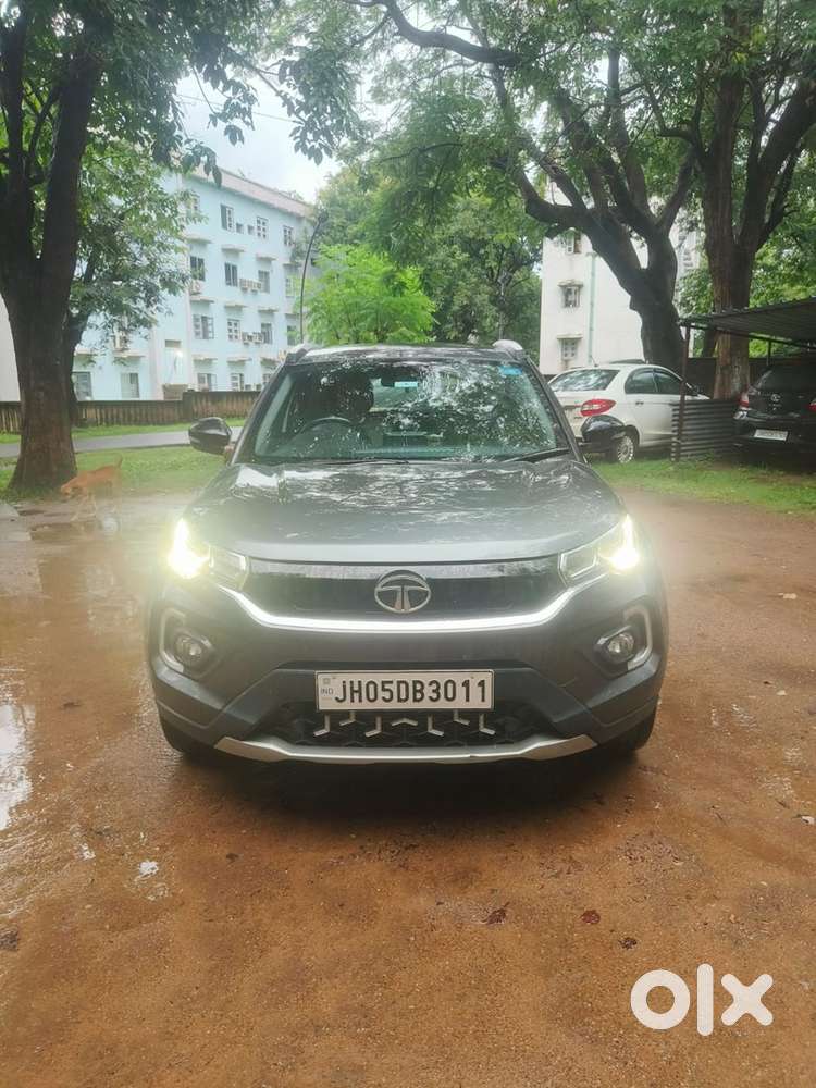 Automatic With Sunroof Nexon Diesel