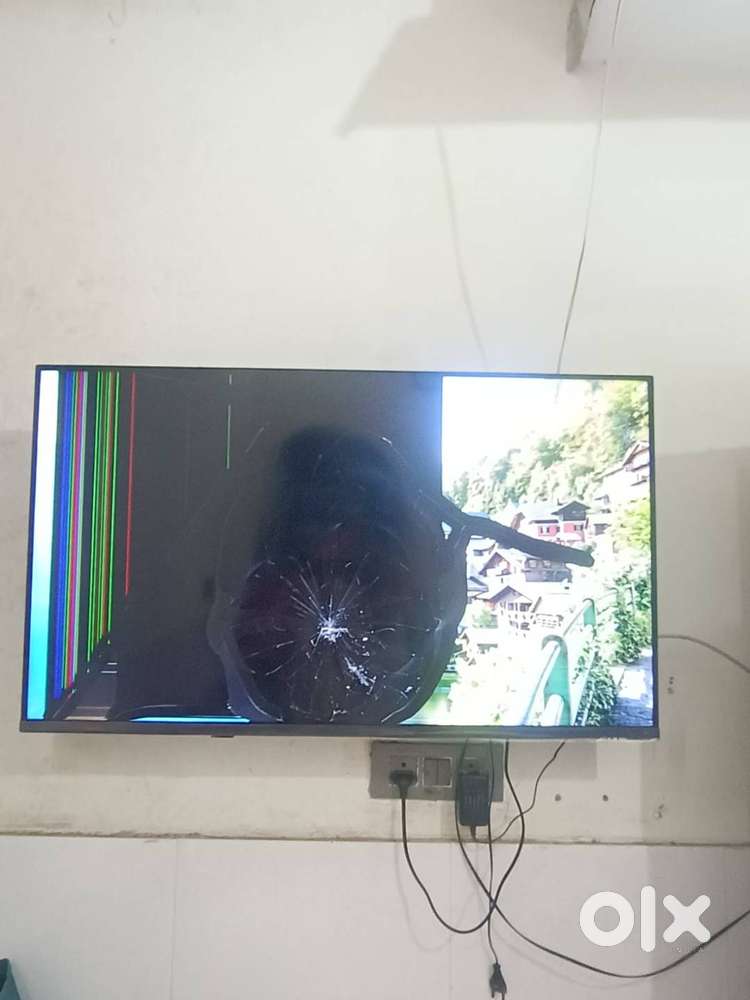 LG 43 Inch Smart TV (Model: 43NU870BPLA) - Only Screen Broken, Brand N