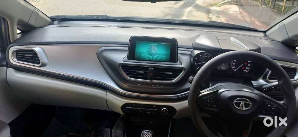 Tata Altroz Xta Petrol, 2022, Petrol
