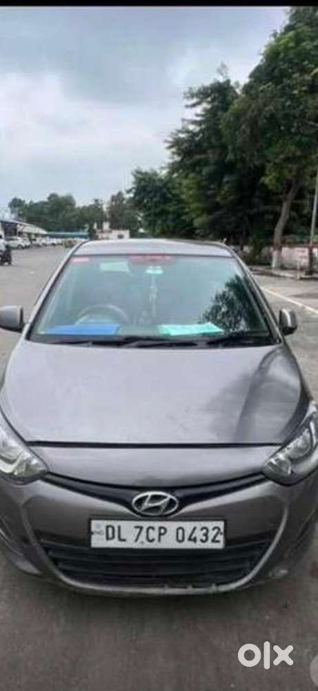 Hyundai Hybrid Car 2012