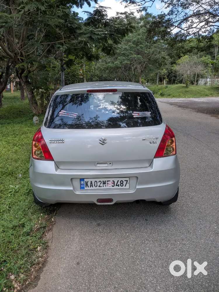 Maruti Suzuki Swift 2010 Petrol Manual