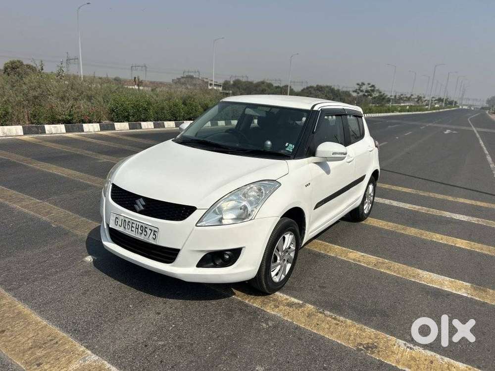 Maruti Suzuki Swift Vvt Zxi, 2011, Petrol
