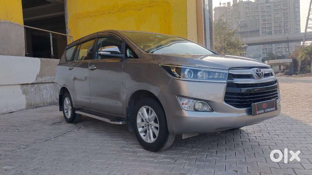 Toyota Innova Crysta 2.8z Automatic, 2017, Petrol