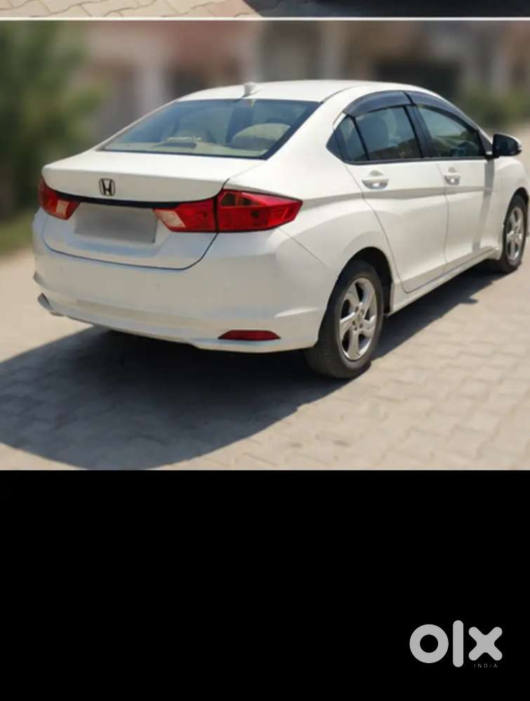 Honda City V Mt Sunroof 2015