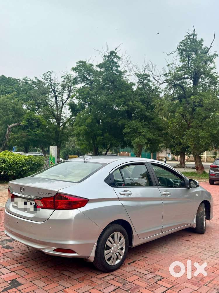 Honda City Sv Mt Edge Edition, 2015, Petrol