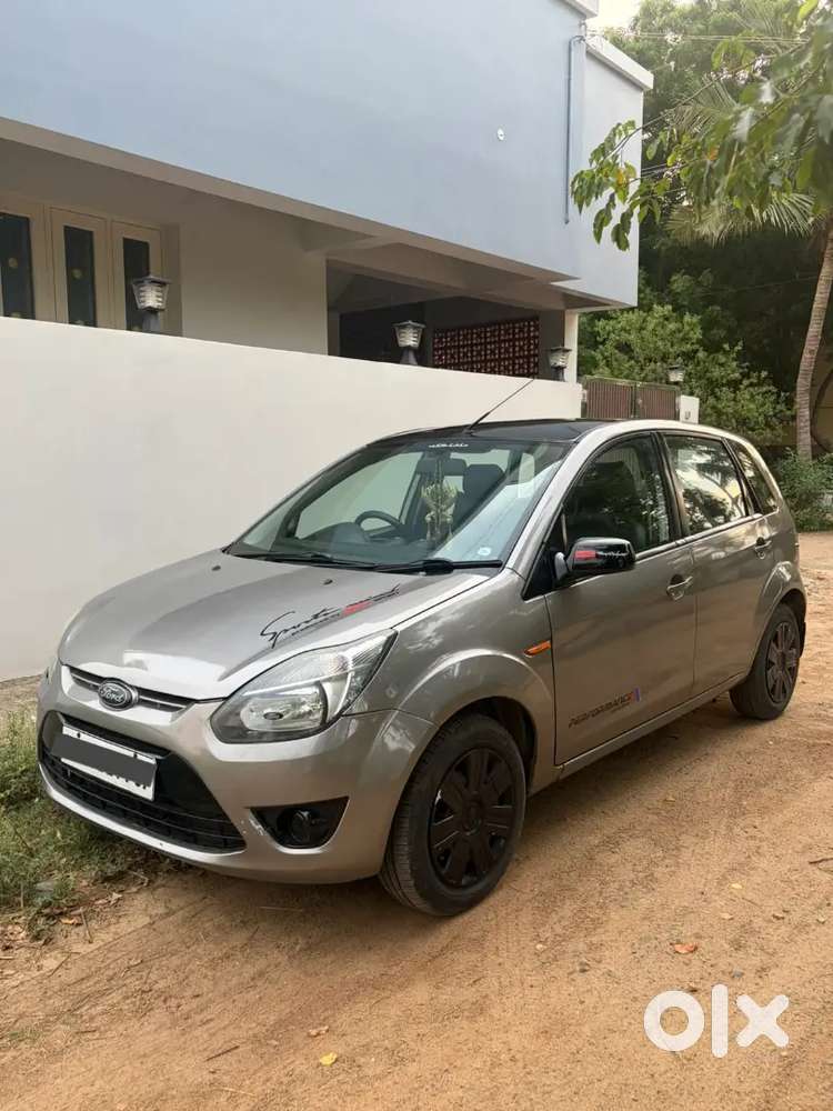 Ford Figo Petrol 2010
