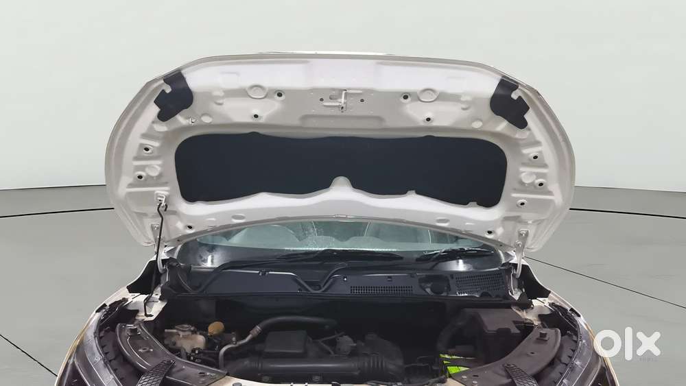 Nissan Magnite 1.0 Xv Premium, 2021, Petrol