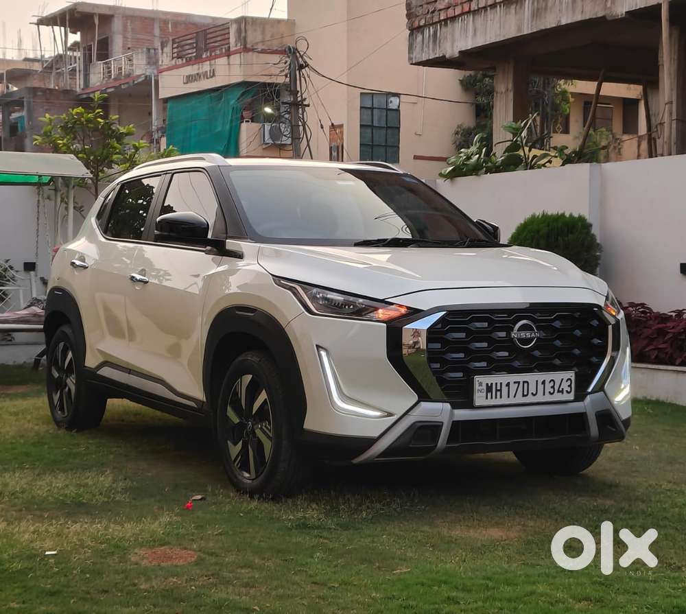 Nissan Magnite N-connecta Mt, 2025, Petrol