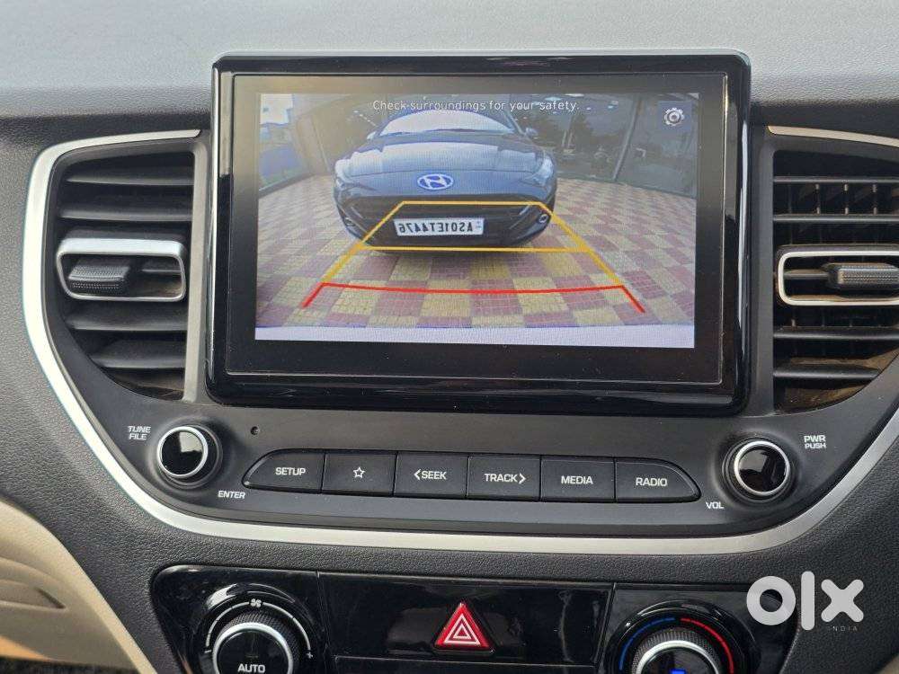Hyundai Verna 1.5 Sx Petrol Mt, 2021, Petrol