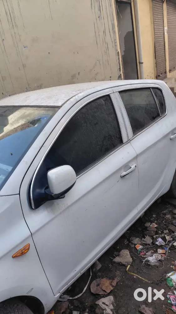 Hyundai I20 2012 Petrol 93000 Km Driven