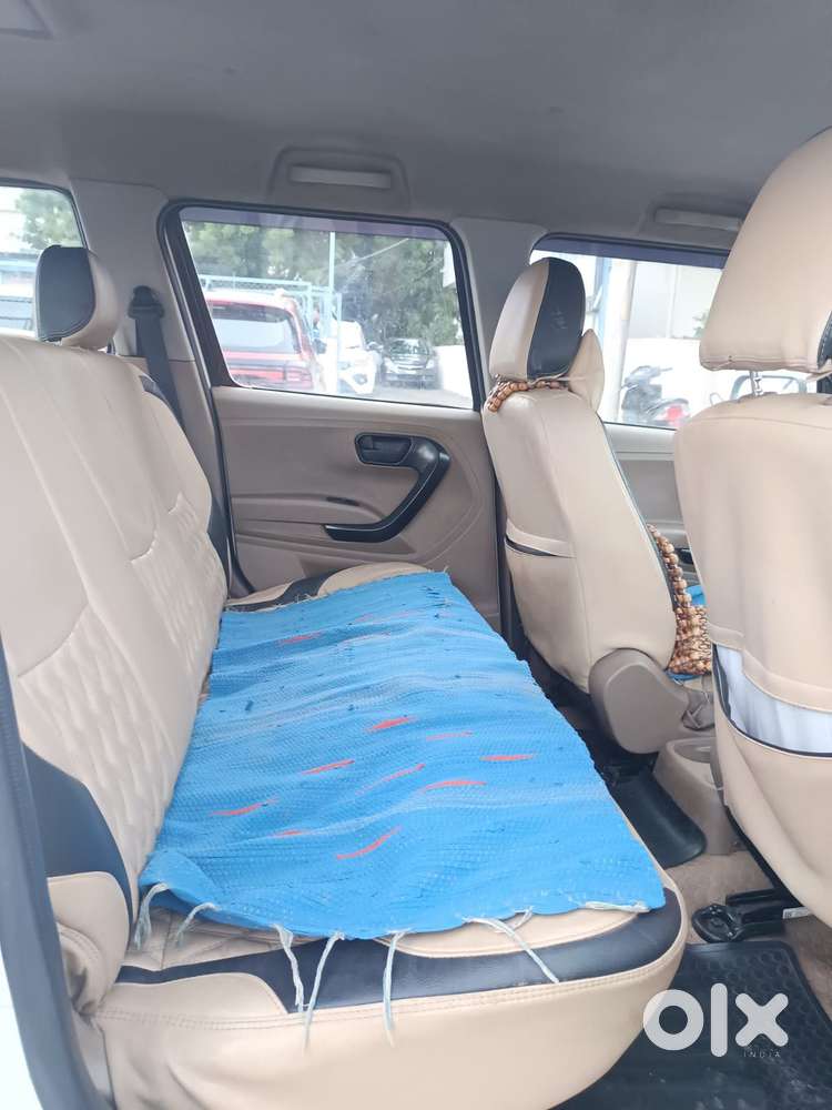 Mahindra Tuv 300 T6 Plus, 2019, Diesel