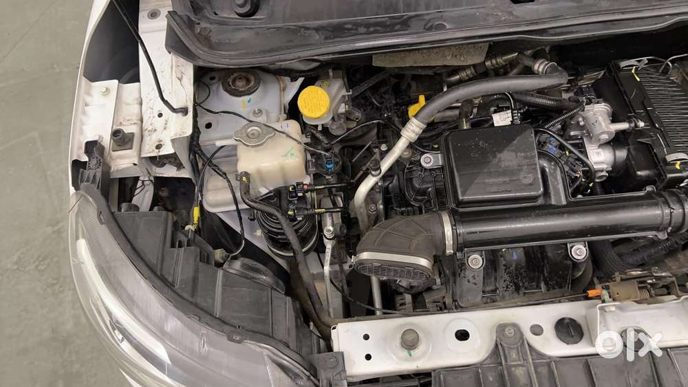 Renault Triber Rxt, 2022, Petrol