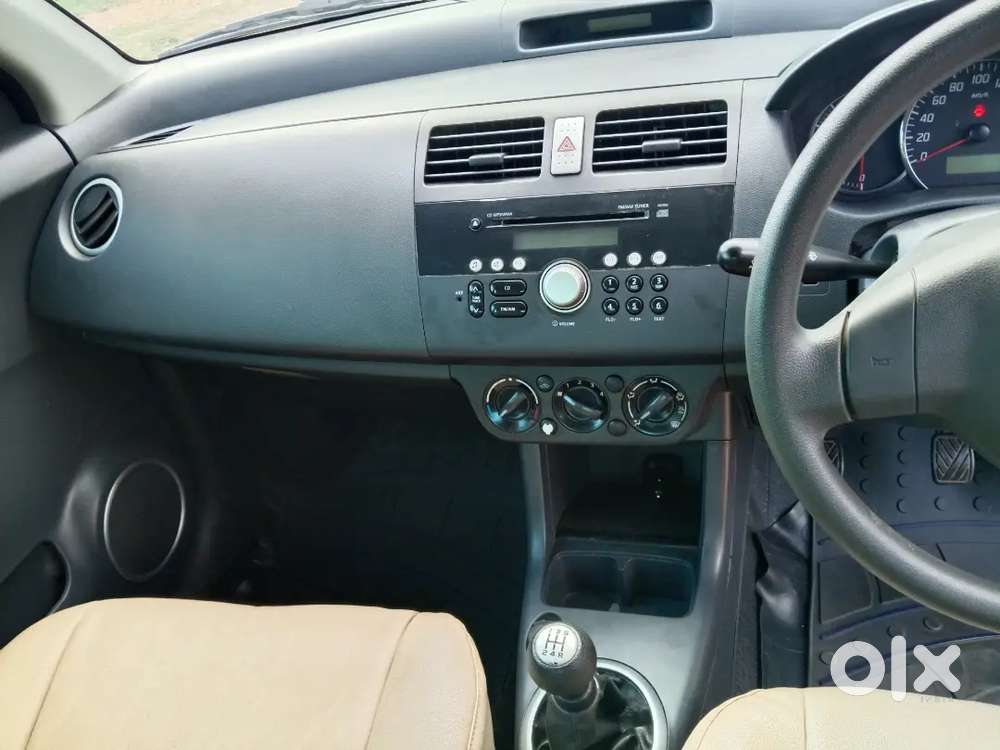Maruti Suzuki Swift Dzire 2011 Petrol Well Maintained