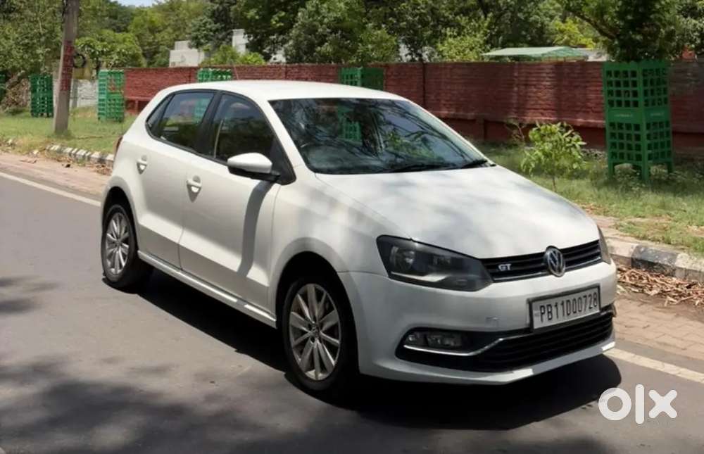 Volkswagen Polo 2015 Diesel (highline) Excellent Condition