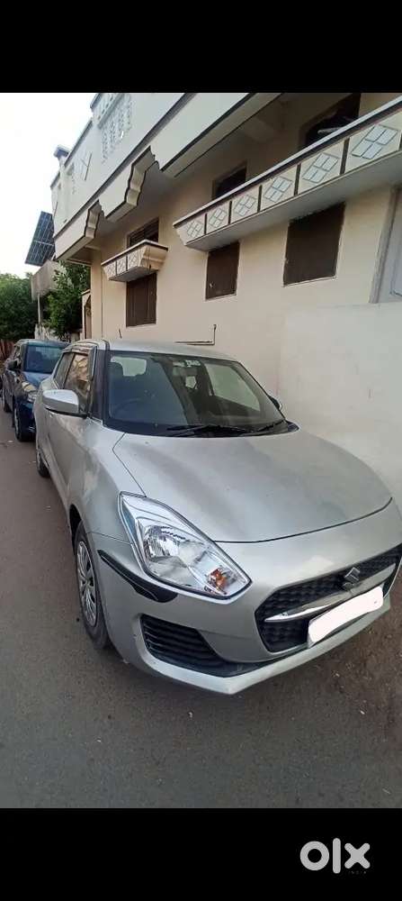 Maruti Suzuki Swift Vxi 2021