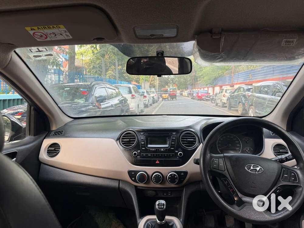Hyundai Grand I10 Sportz, 2016, Petrol