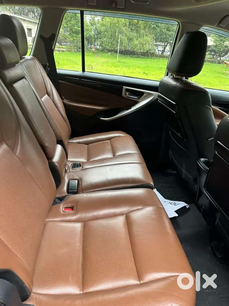 Toyota Innova Crysta 2.4 V 7 Str, 2019, Diesel