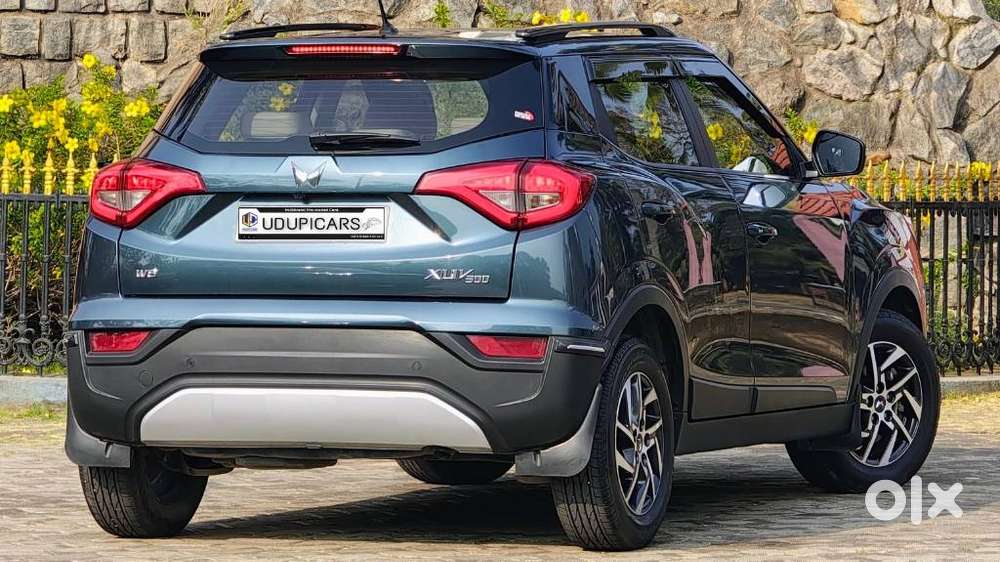 Mahindra Xuv300 W8 Option Diesel, 2023, Diesel