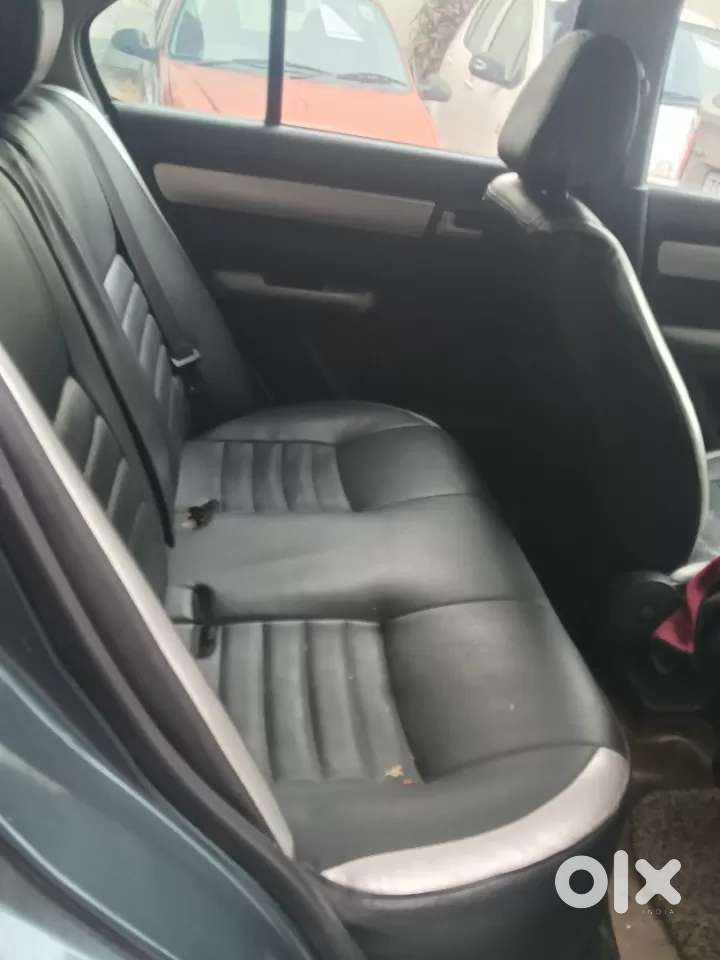 Maruti Suzuki Swift Vxi, 2010, Petrol