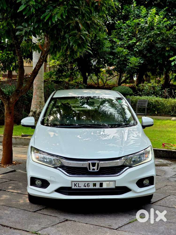 Honda City V Mt Sunroof, 2021, Petrol