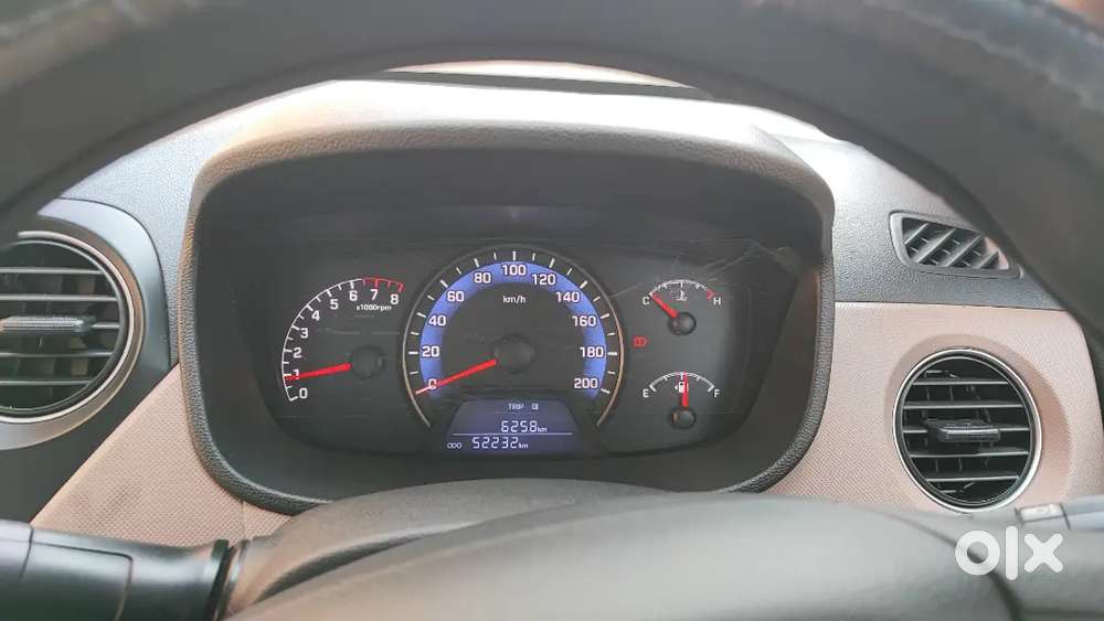 Hyundai Xcent 2015